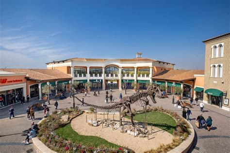 outlet castel romano negozio prada|mcarthurglen castel romano designer outlet.